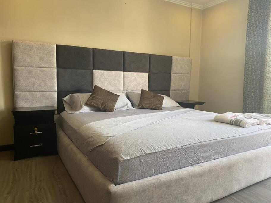 Mimo'S Rooms Куенка Екстериор снимка